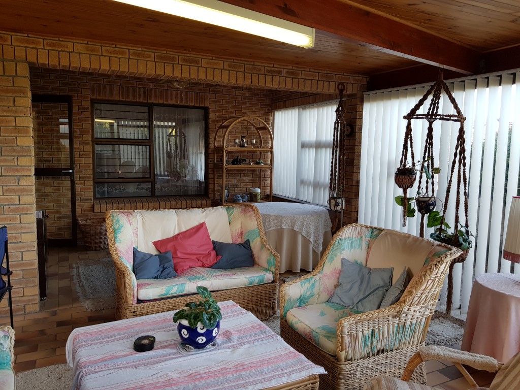 Braai Room towards Lounge